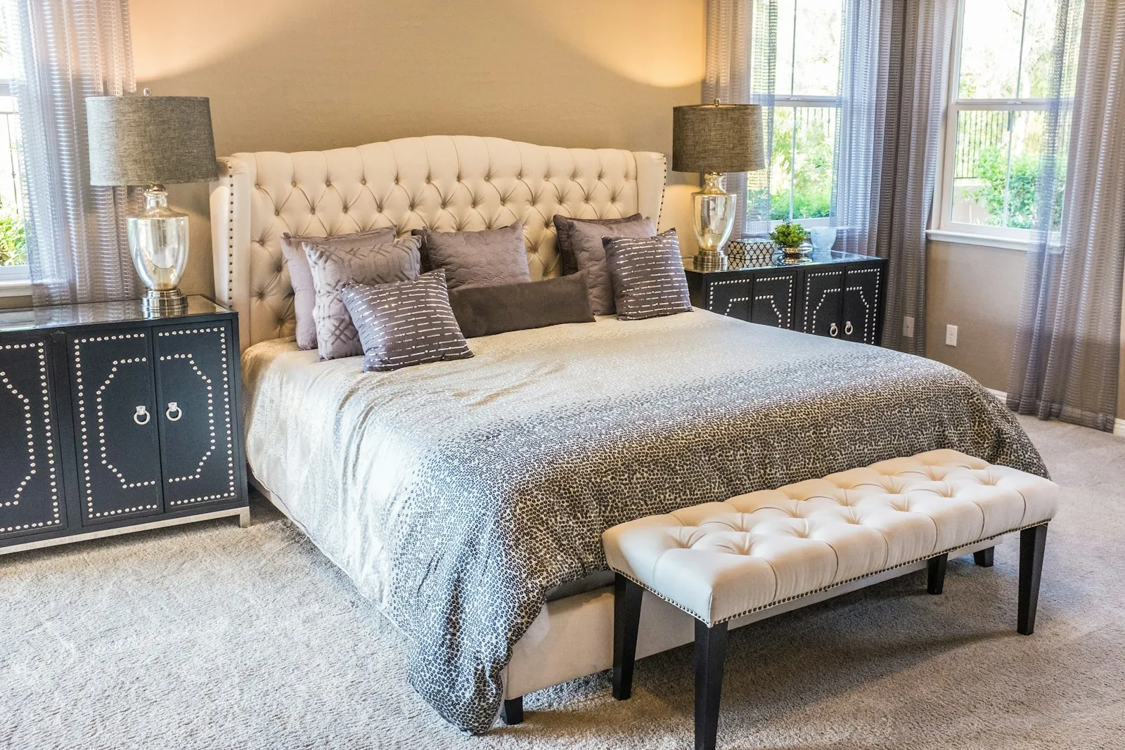 Dormitorio principal con cama king